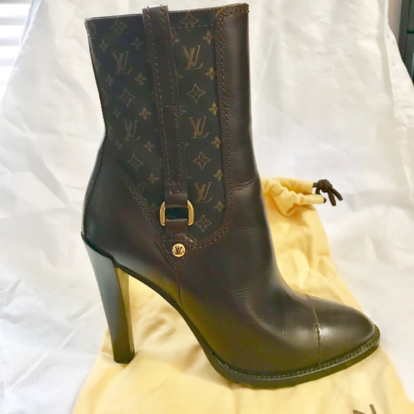 Louis Vuitton Shoes - 🚫SOLD‼️🚫 Louis Vuitton boots